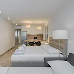 Lägenhet Deluxe Seaview Kennedy Ii Mimice
