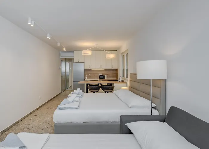 Apartment Deluxe Seaview Kennedy Ii Mimice