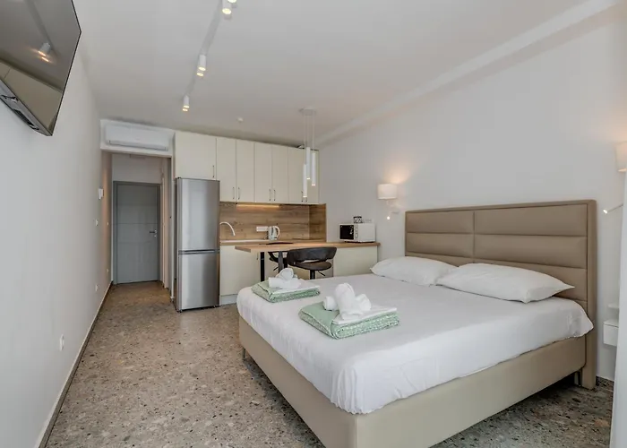 Deluxe Seaview Kennedy Ii Apartment
