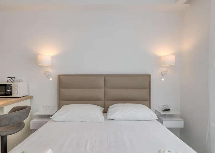 Deluxe Seaview Kennedy Ii Apartment