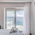 Deluxe Seaview Kennedy Ii