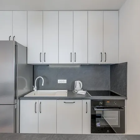 Deluxe Seaview Kennedy Ii Apartman Mimice