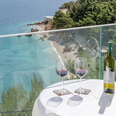 Deluxe Seaview Kennedy Ii