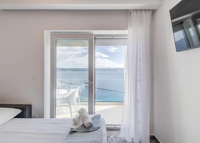Deluxe Seaview Kennedy Ii